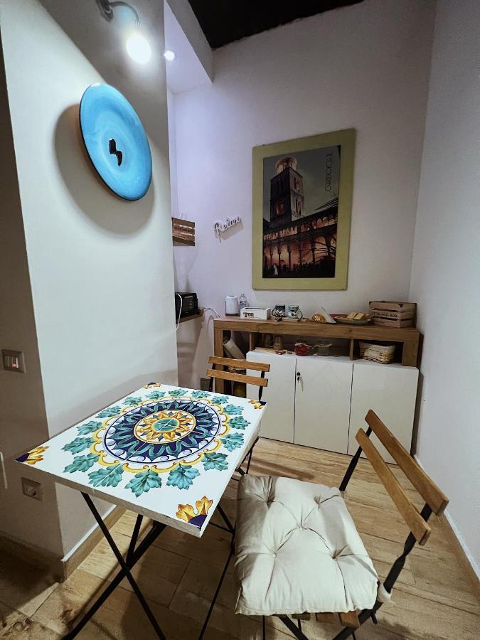 One Hospitality Home Salernes Extérieur photo