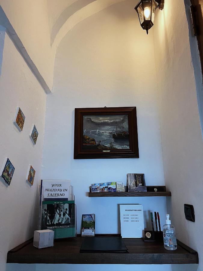 One Hospitality Home Salernes Extérieur photo